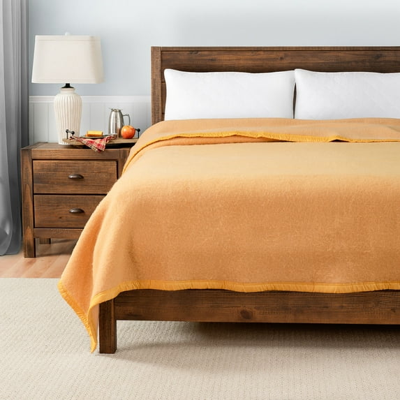 Poyet Motte Aubisque Heavyweight 100% Wool All Natural Blanket, Twin Size, Maise/Natural