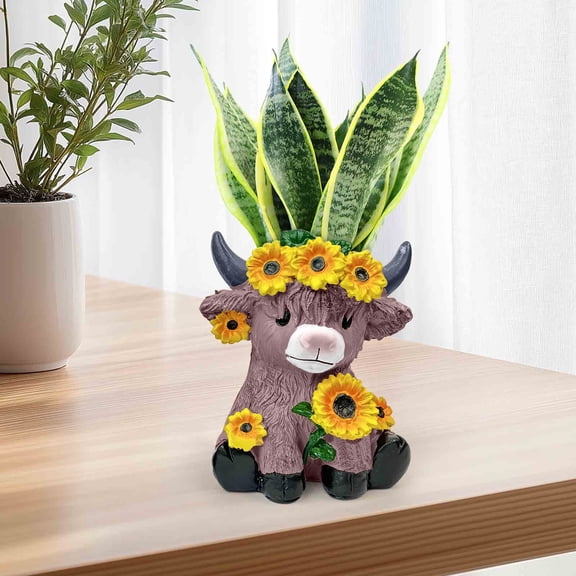 WWG Cow Figurine Spring Sunflower Highland Cow Resin Flower Pot Planter Calf Lovers Gift for Home Garden Kitchen Office Decor