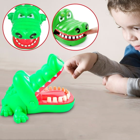 Prank Game Toys, Finger Biting Game Props, No Battery Needed Crocodile Prank Toys, Funny Gag Gift Toys, Interactive Finger Biting Game Props, Fun Party Favors & Stress Relief Toys, Green, 6.3*5.3in