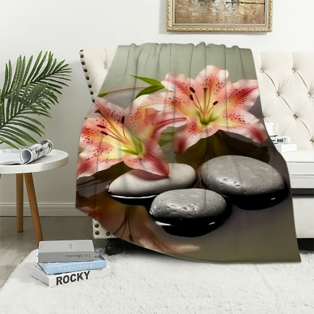 Pratyus Flowers Leaves Water Print Blanket for All Seasons Lightweight