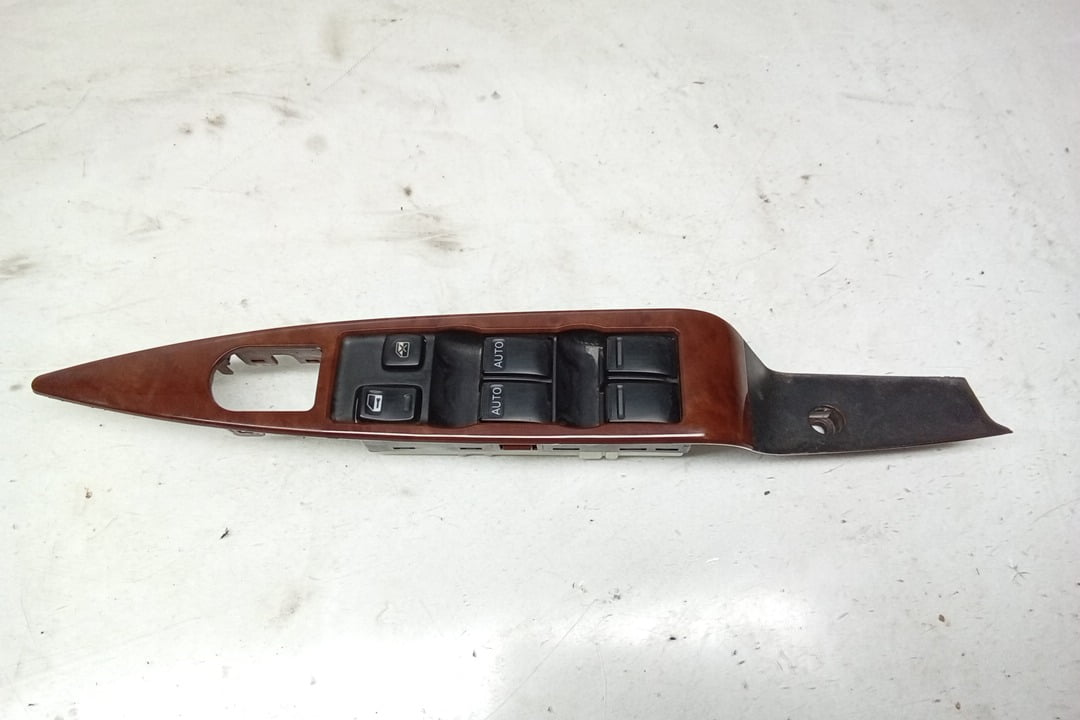 Pre-Owned 03 2003 Nissan Altima Drivers Door Lock and Window Control Switch OEM (Good)