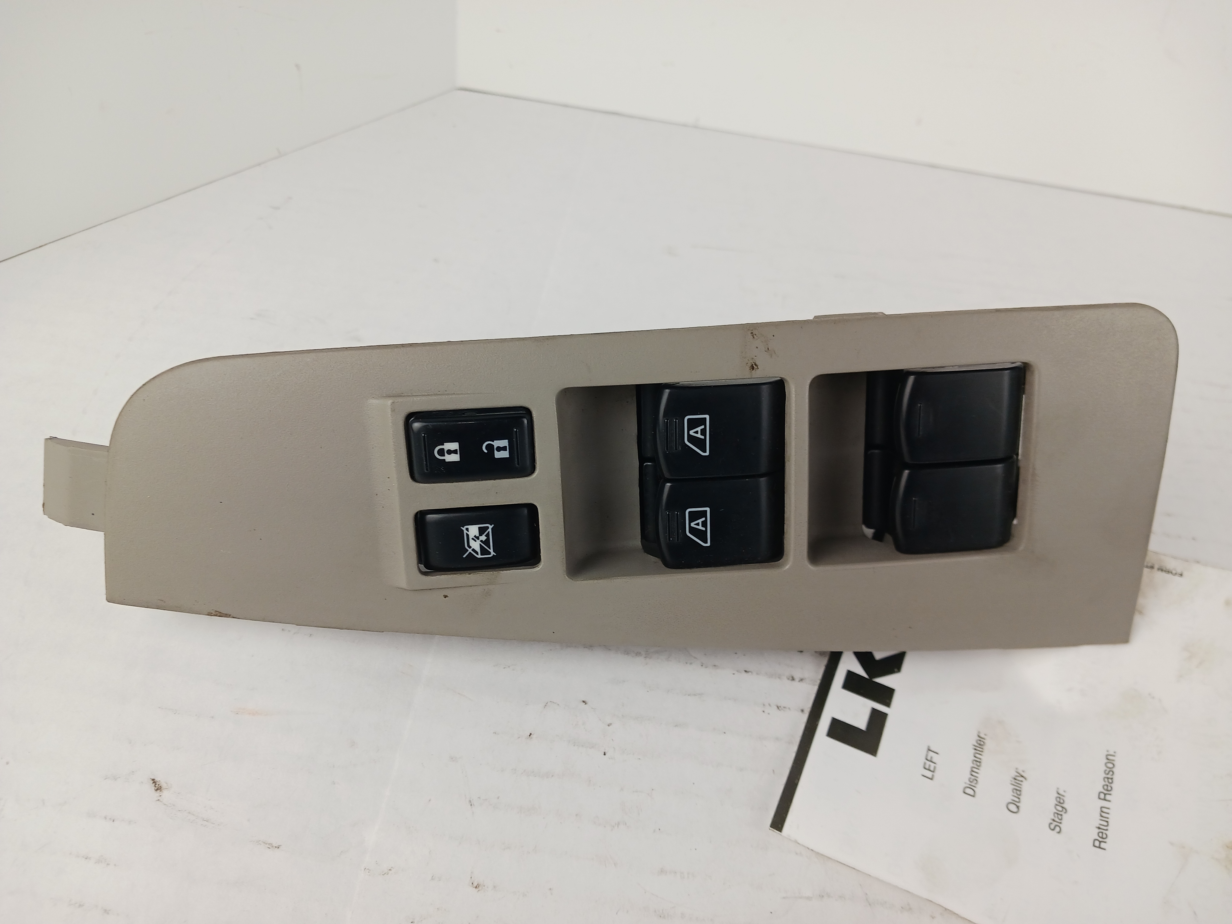 Pre-Owned 04 05 06 07 08 Nissan Maxima LH Left Driver Side Master Window Switch OEM (Good)