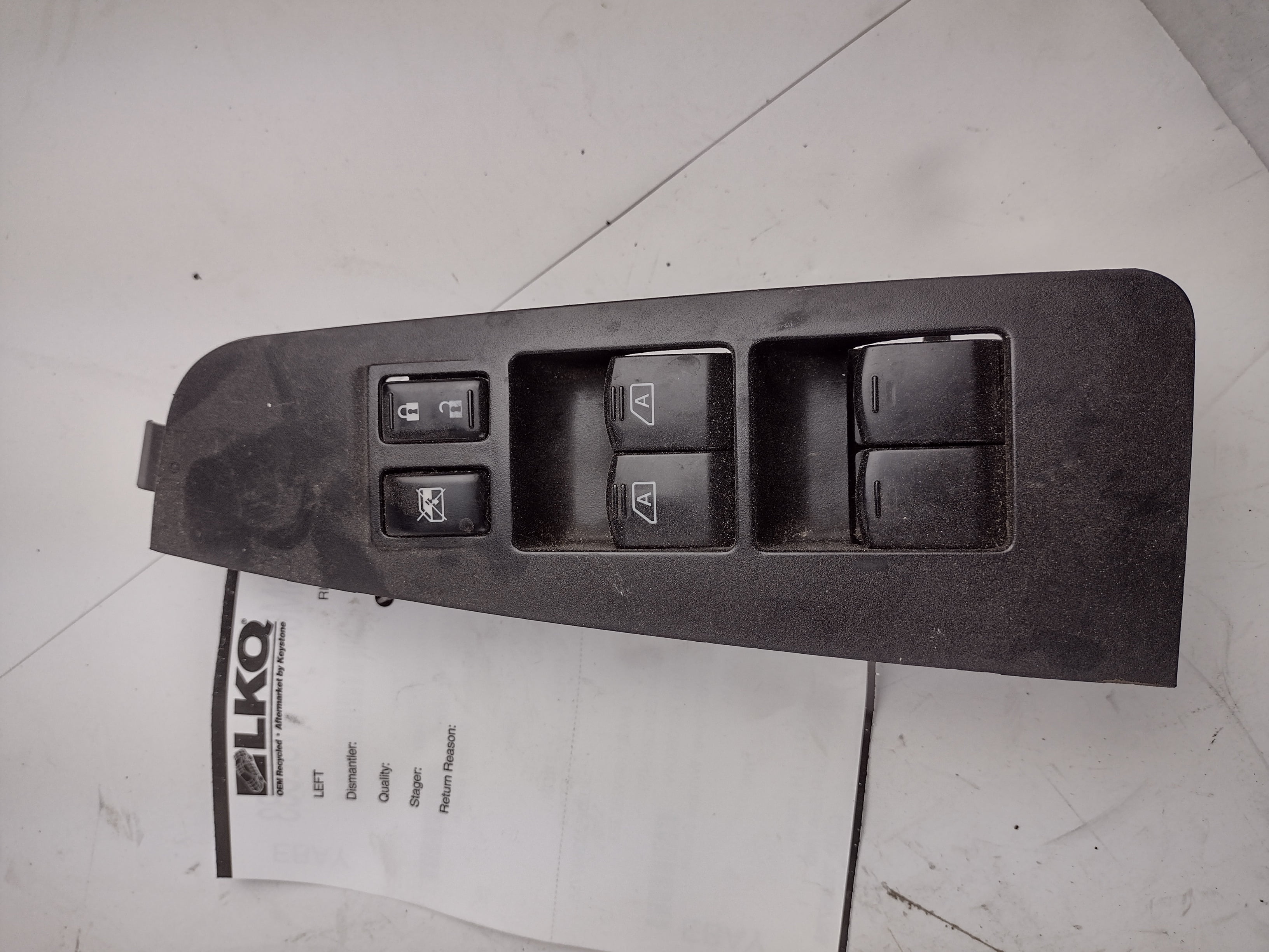 Pre-Owned 04 05 06 07 08 Nissan Maxima LH Left Driver Side Master Window Switch OEM (Good)