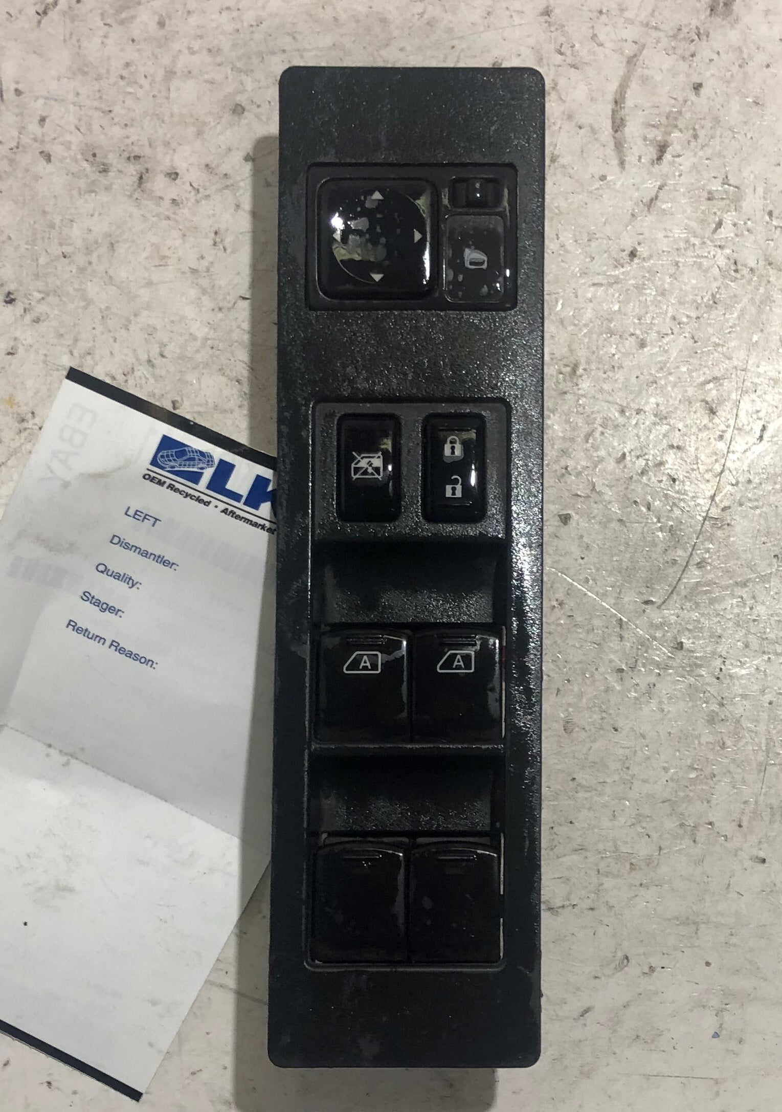 Pre-Owned 04-11 Nissan Titan LH Driver Door Window Switch OEM LKQ (Good)
