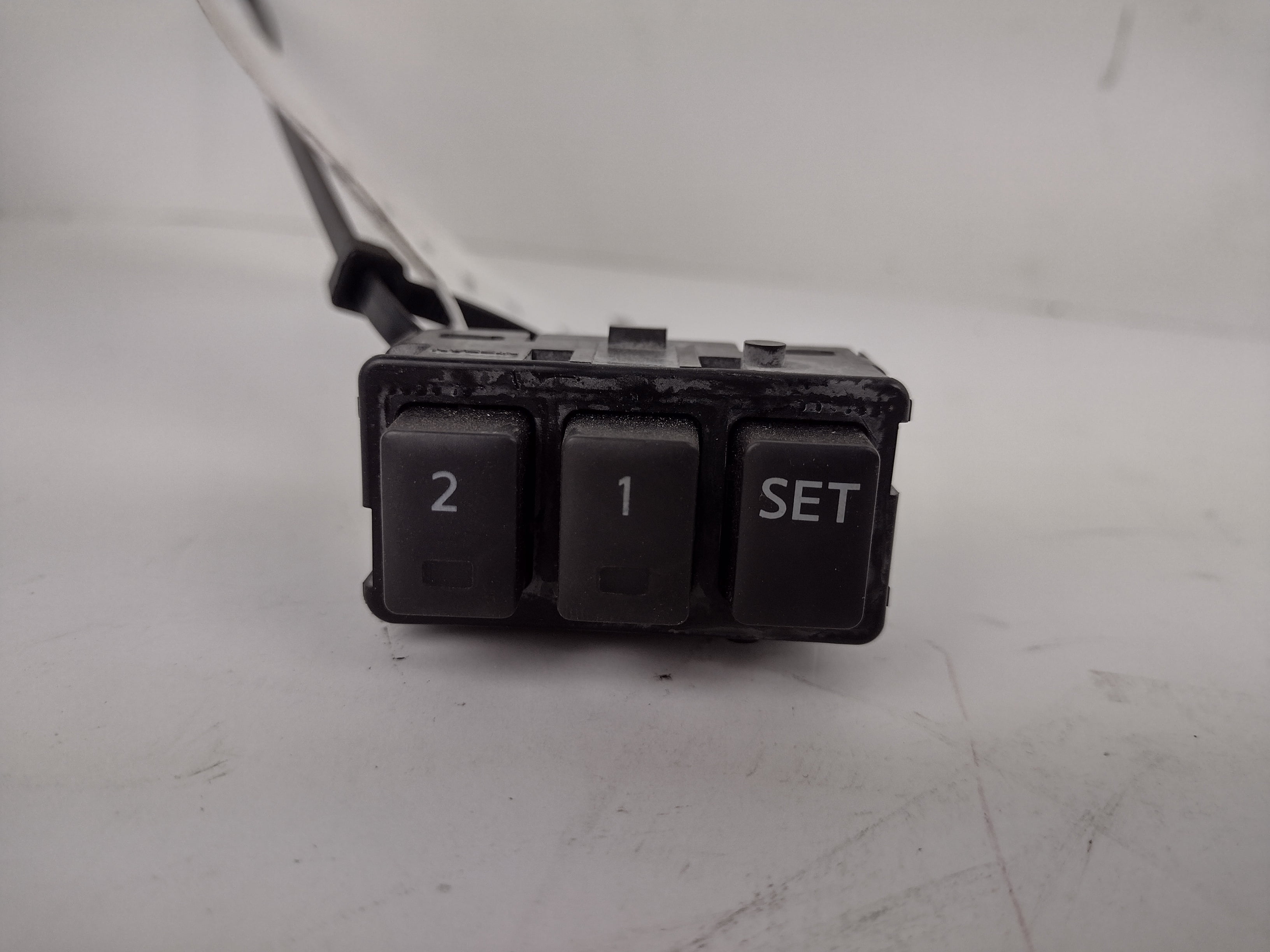 Pre-Owned 06 07 Nissan Murano LH Left Driver Side Front Seat Memory Switch OEM (Good)