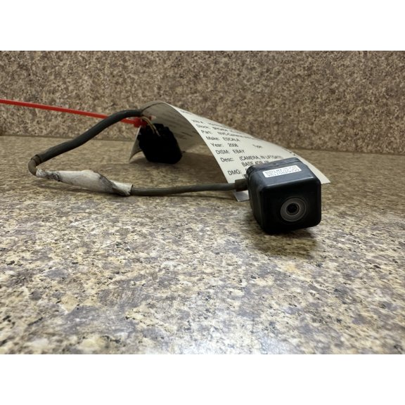 Pre-Owned 07-08 Cadillac Escalade Rear Liftgate Camera OEM LKQ - Verify Specific Vehicle Fitment In Description - (Good)