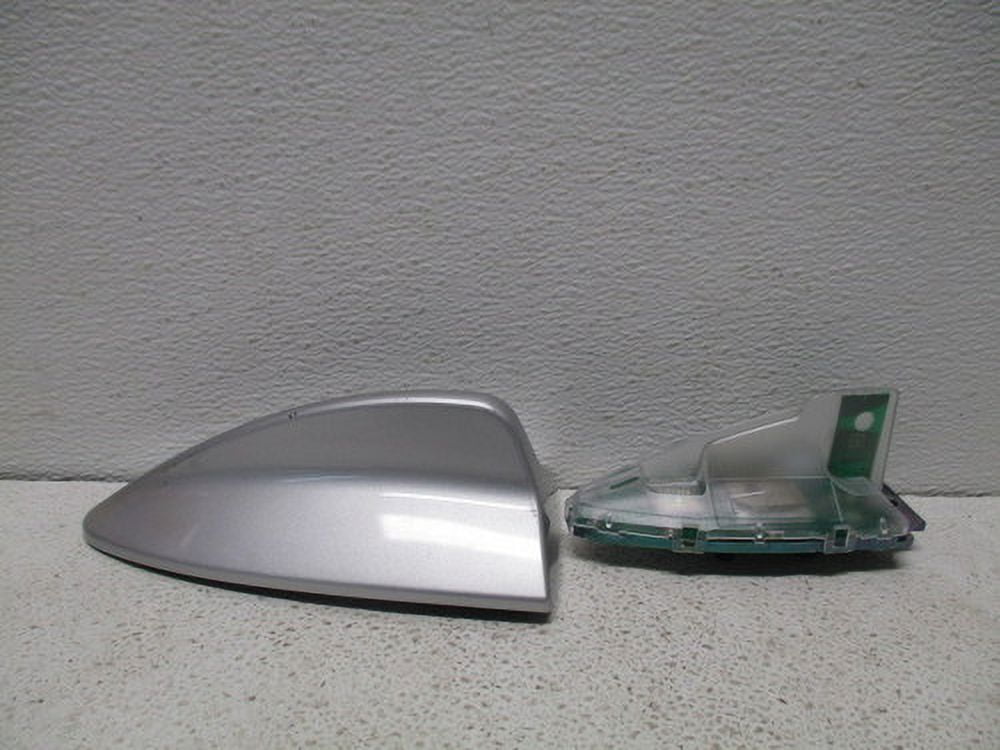 Pre-Owned 08 2008 BMW 335 Roof Fin Antenna OEM LKQ (Good)