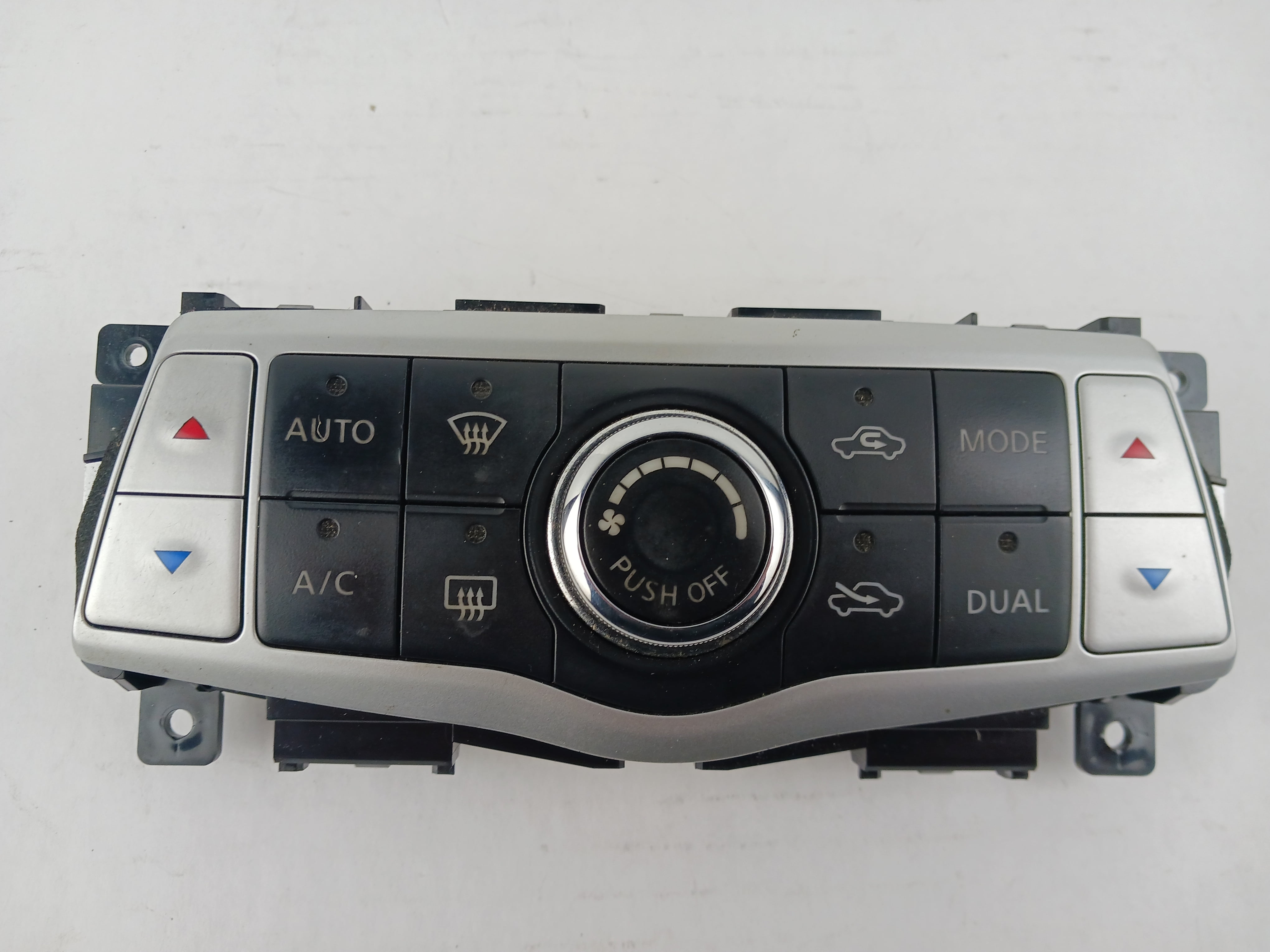 Pre-Owned 09 10 11 12 13 14 Nissan Maxima HVAC Temperature Control Unit OEM (Good)