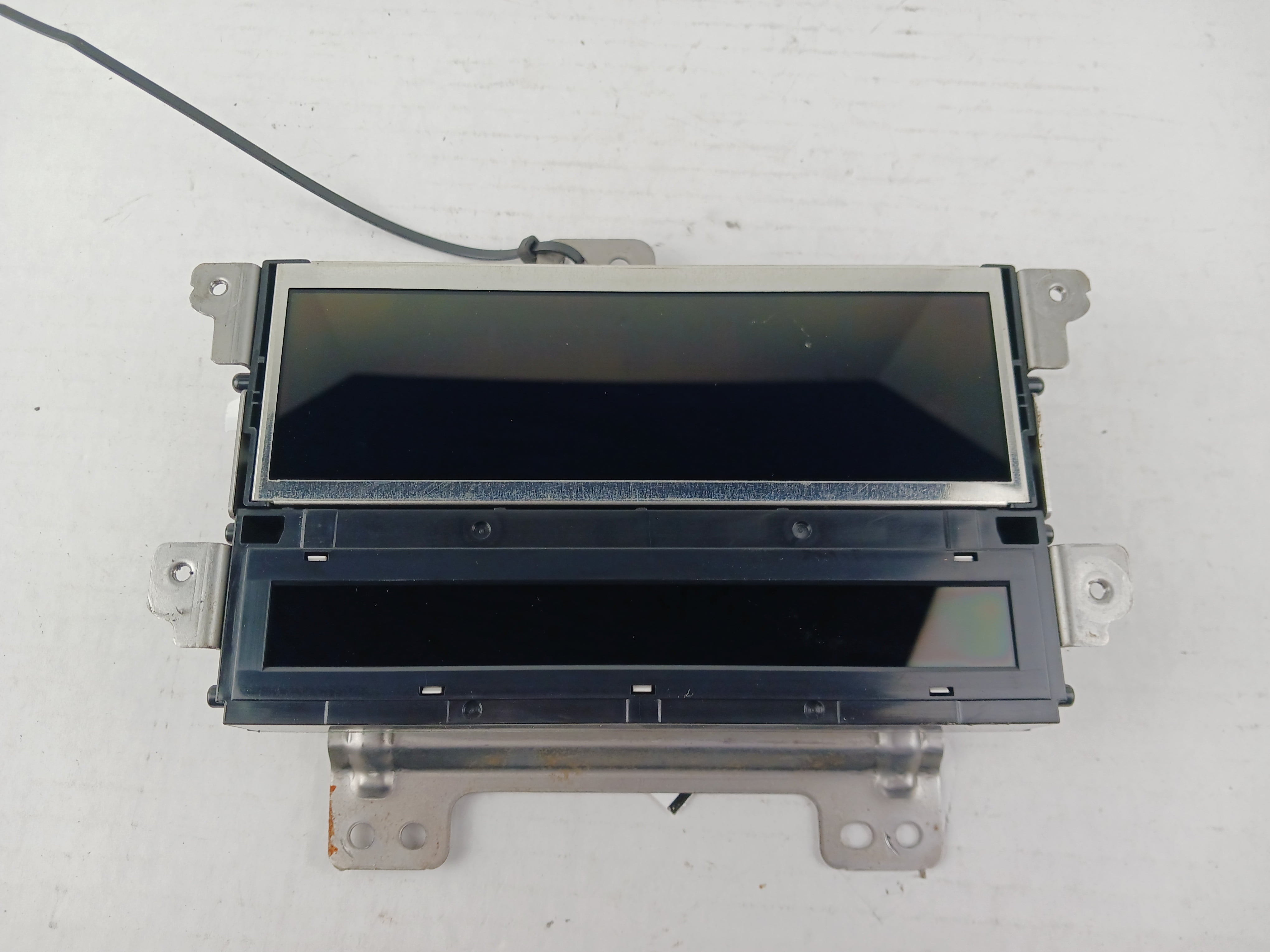 Pre-Owned 09 10 11 Nissan Maxima Information Display Screen OEM - Verify Specific Vehicle Fitment In Description - (Good)