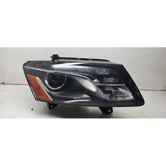 Pre-Owned 09 2009 Audi Q5 Passenger RH Head Light Lamp OEM (Good)