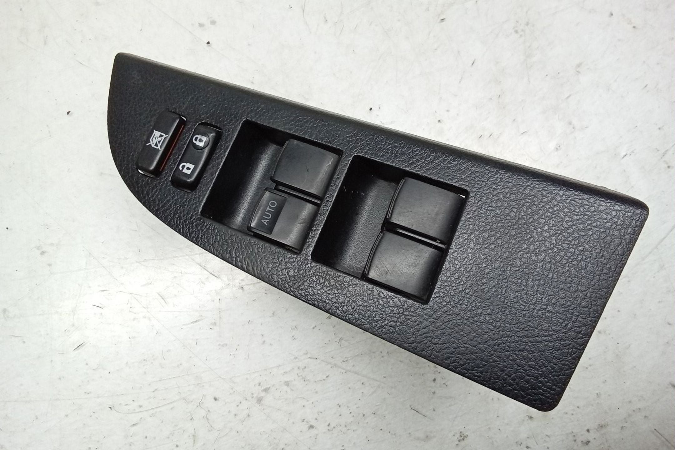 Pre-Owned 09 2009 Toyota Highlander Drivers Master Door Lock and Window Switch OEM (Good)