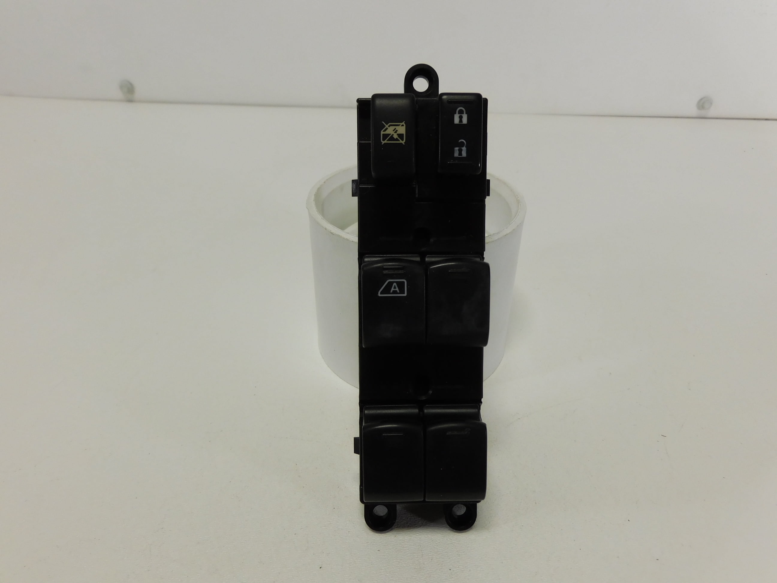 Pre-Owned 10 11 12 Nissan Versa Driver Master Power Lock Window Switch OEM LKQ (Good)