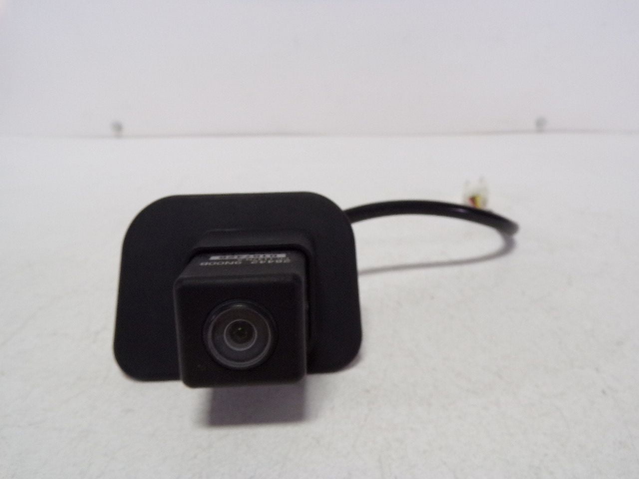 Pre-Owned 10-14 Nissan Maxima Rear View Backup Camera OEM LKQ - Verify Specific Vehicle Fitment In Description - (Good)