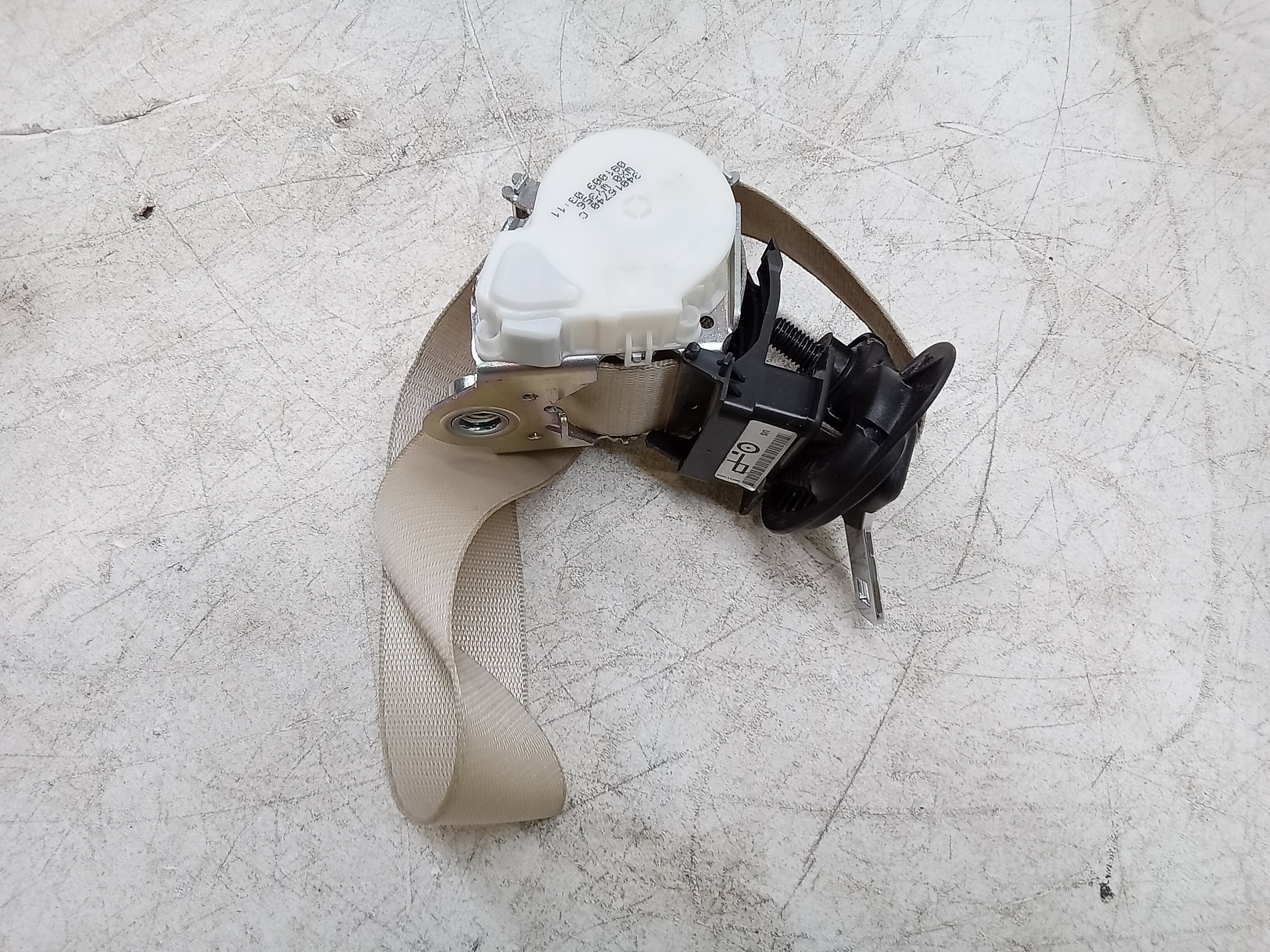 Pre-Owned 10 BMW 328 Front Right Passenger Side Seat Belt Retractor OEM (Good)