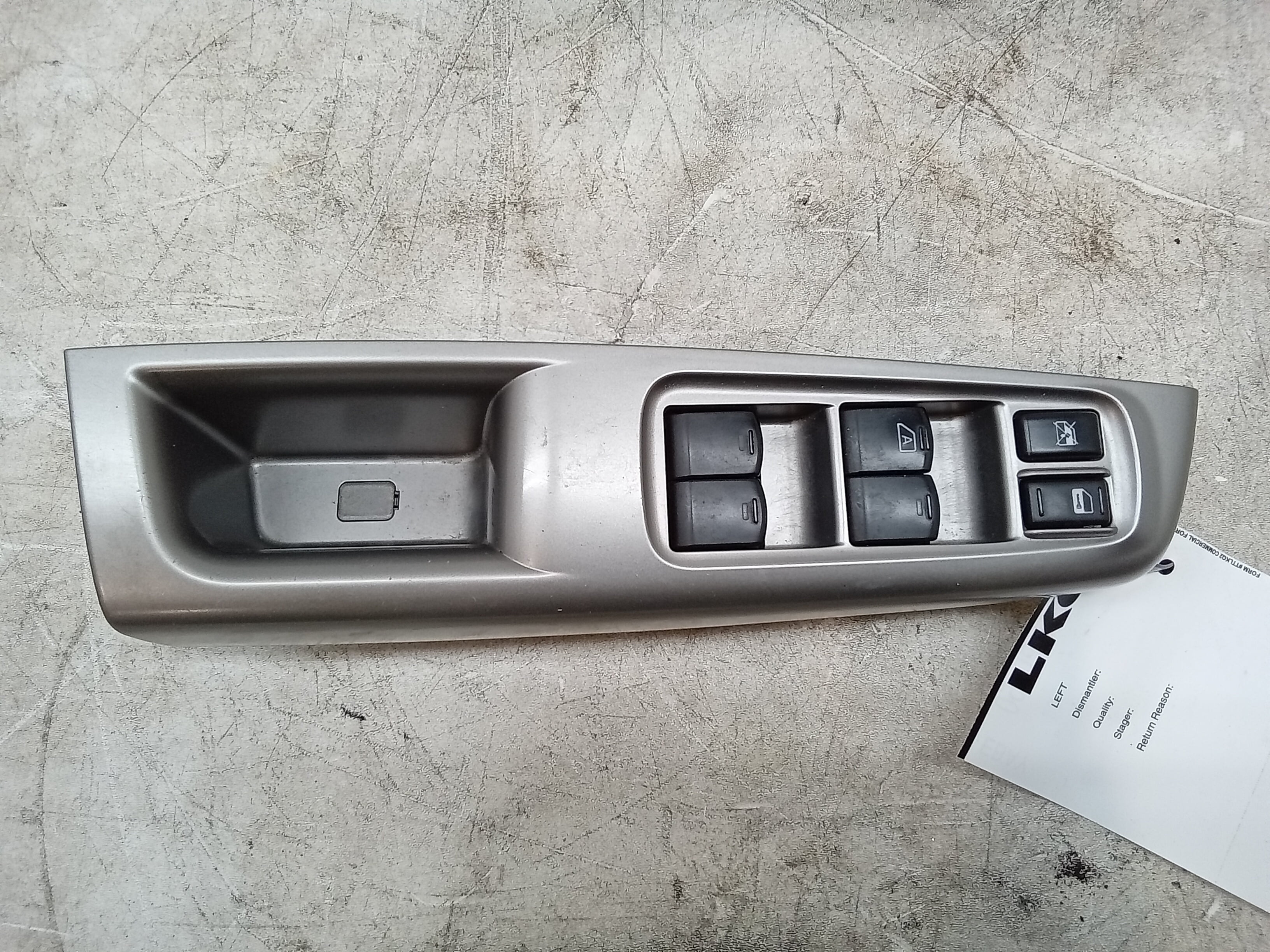 Pre-Owned 10 Subaru Forester Front Driver s Master Window Switch W/ Locks OEM (Good)