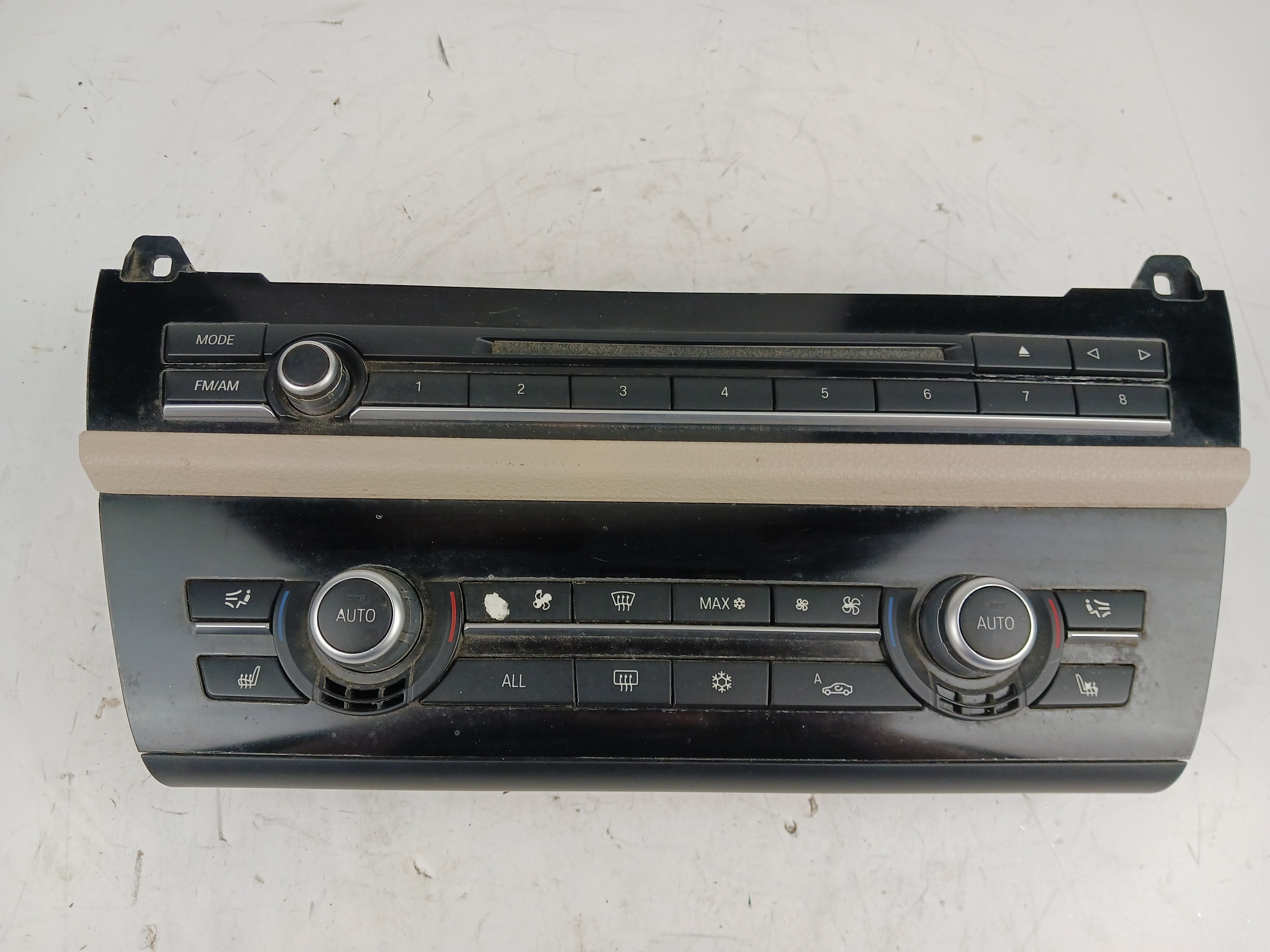 Pre-Owned 11 12 13 14 15 16 BMW 528i HVAC Temperature Control Unit OEM (Good)