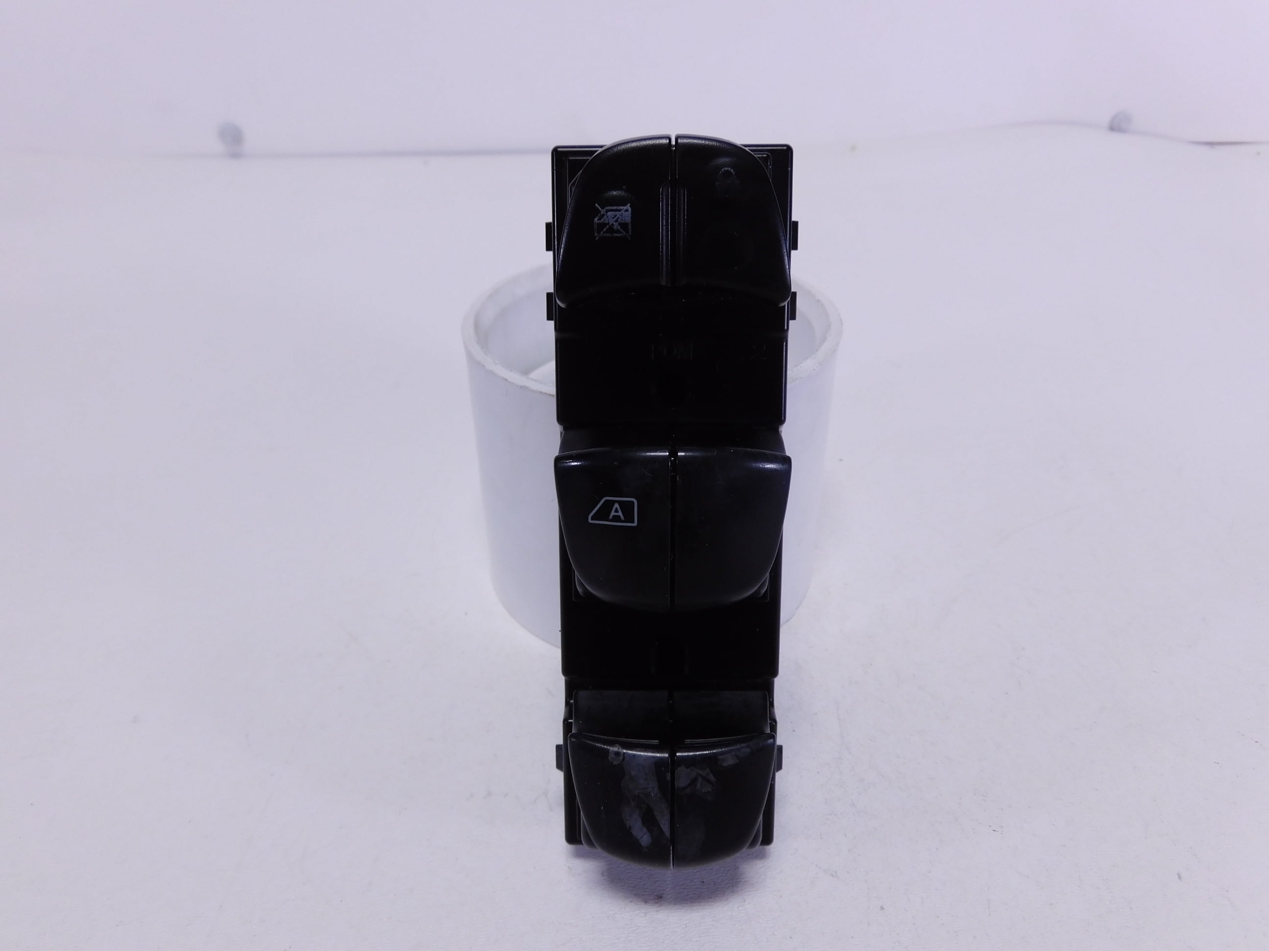 Pre-Owned 11 12 13 14 15 17 Nissan Juke Driver Master Power Lock Window Switch OEM LKQ (Good)