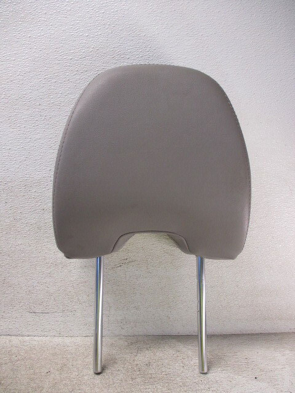 Pre-Owned 11-13 Subaru Forester Interior Front RH Passenger Grey Leather Headrest OEM LKQ (Good)