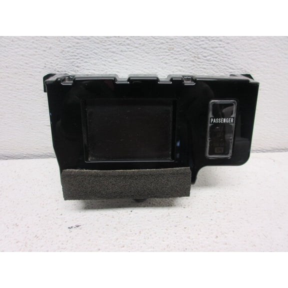 Pre-Owned 11-14 Toyota Sienna Information Display Screen OEM LKQ - Verify Specific Vehicle Fitment In Description - (Good)