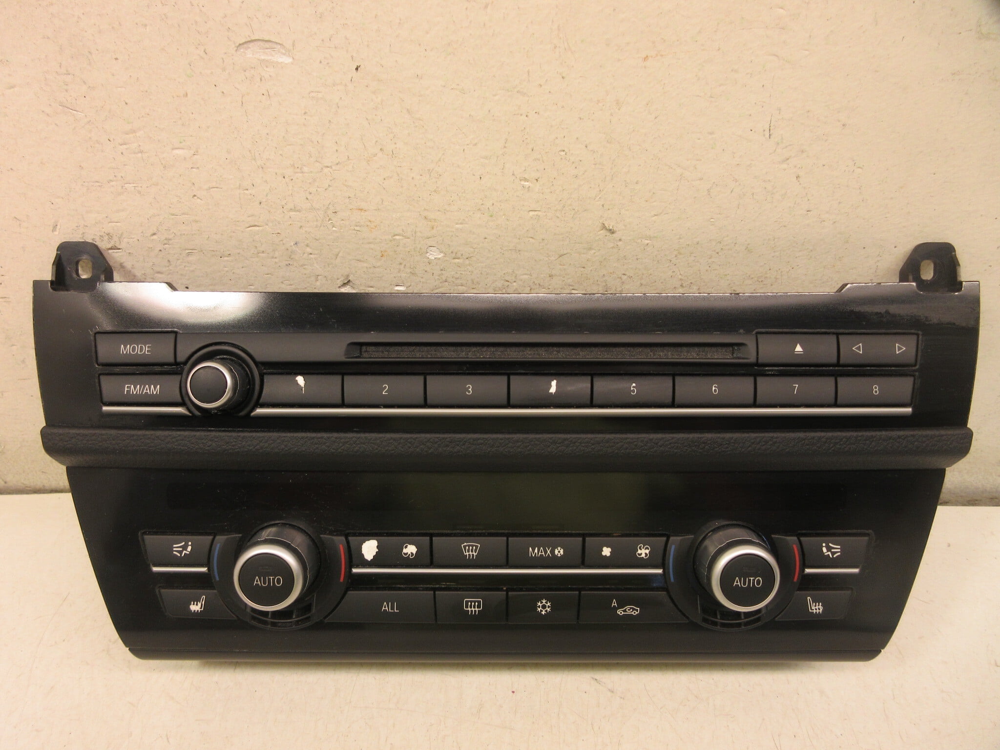 Pre-Owned 11-16 BMW 528i Auto AC Dual Climate Temperature Control Panel OEM LKQ (Good)