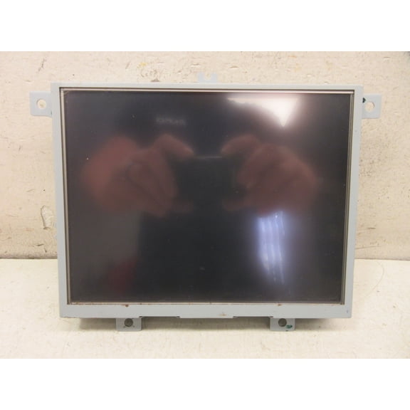 Pre-Owned 11-20 Dodge Journey Audio Radio information Display 8.4 Screen OEM LKQ - Verify Specific Vehicle Fitment In Description - (Good)