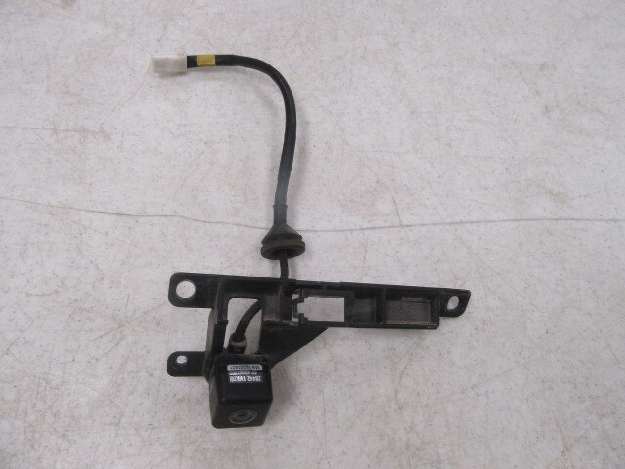 Pre-Owned 11 Nissan Rogue Rear View Camera OEM - Verify Specific Vehicle Fitment In Description - (Good)