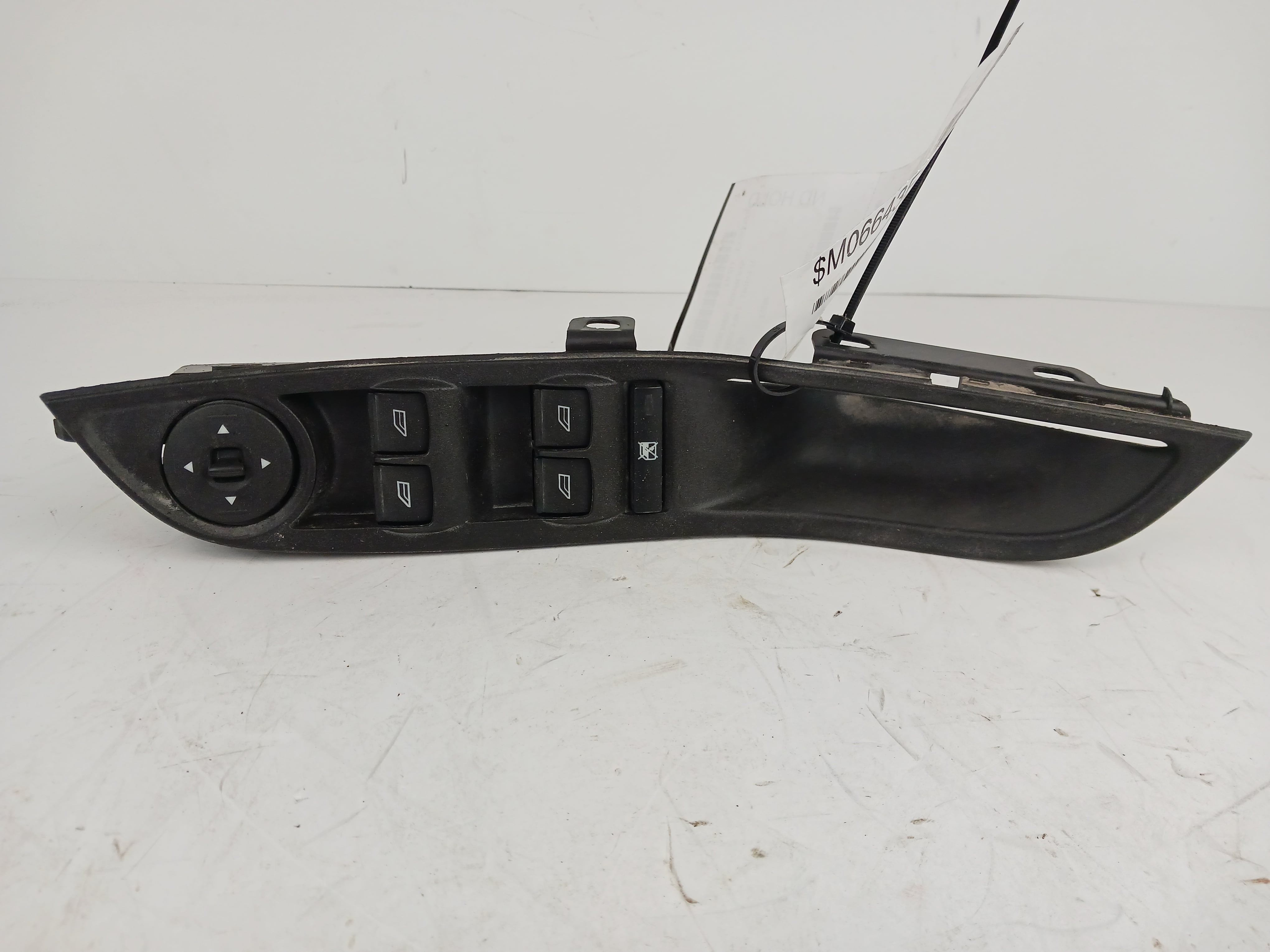 Pre-Owned 12 13 14 15 16 17 18 Ford Focus LH Left Driver Side Master Window Switch OEM (Good)