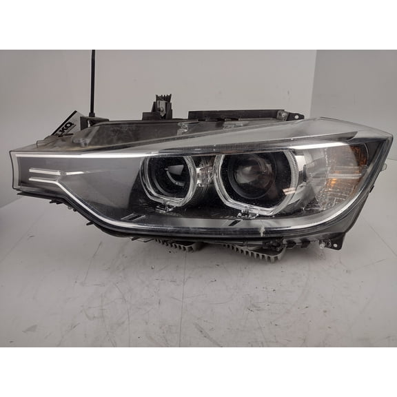 Pre-Owned 12 13 14 15 BMW 320i LH Left Driver SIde Head Light OEM **PARTS ONLY** (Good)