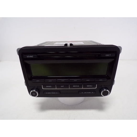 Pre-Owned 12-15 Volkswagen Passat CD Player Radio OEM LKQ - Verify Specific Vehicle Fitment In Description - (Good)