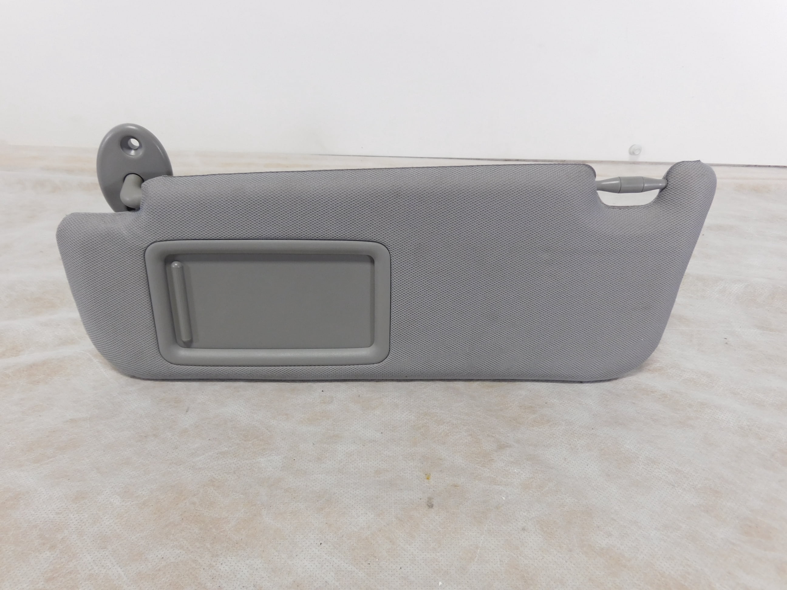 Pre-Owned 12-17 Toyota Camry Left Driver Grey Sun Visor OEM LKQ (Good)