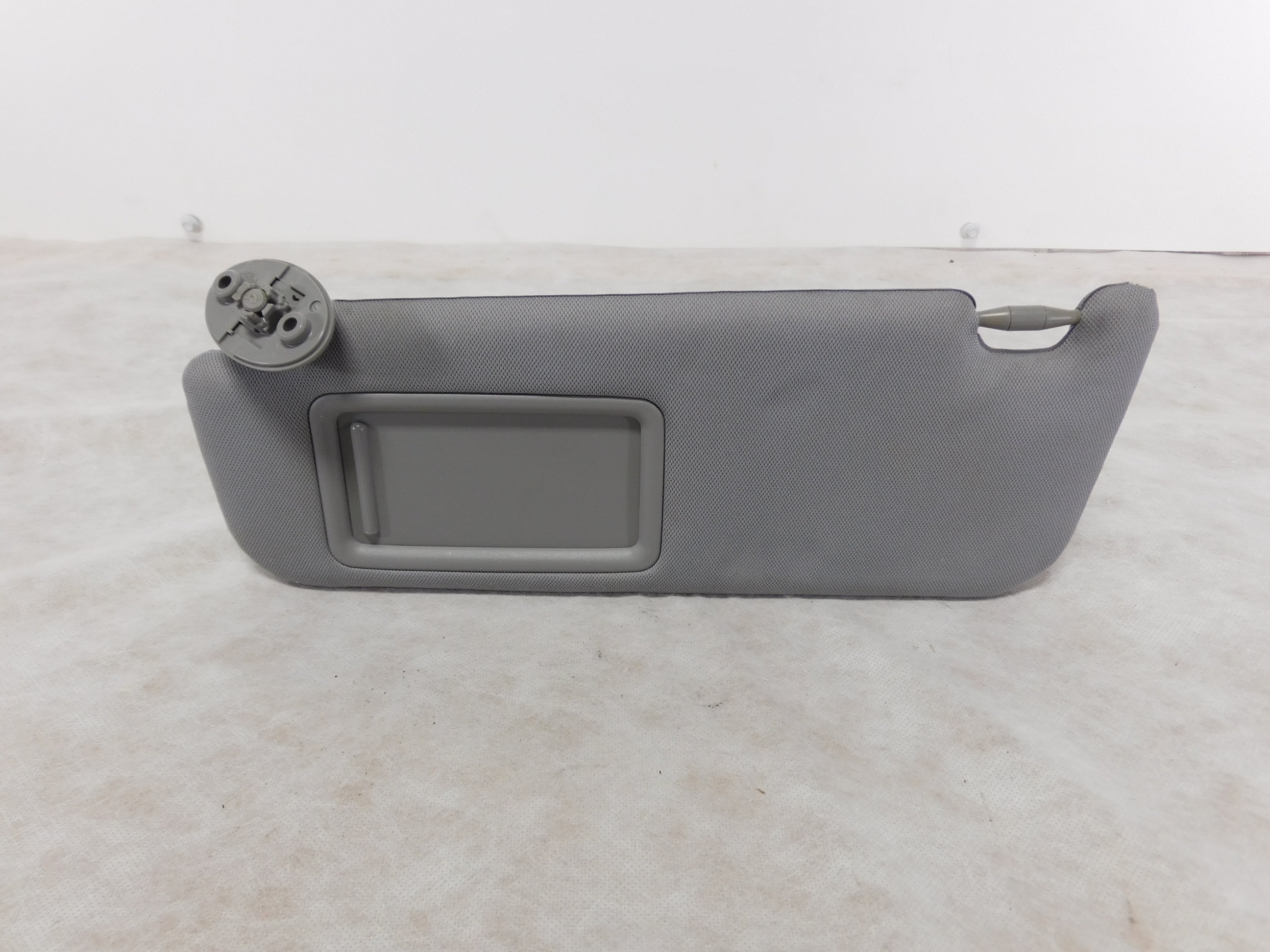 Pre-Owned 12-17 Toyota Camry Left Driver Sun Visor OEM LKQ (Good)