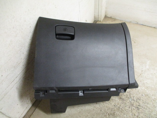 Pre-Owned 13 14 15 16 17 18 Nissan Altima Black Glovebox Glove Box Assembly OEM LKQ - Verify Specific Vehicle Fitment In Description - (Good)