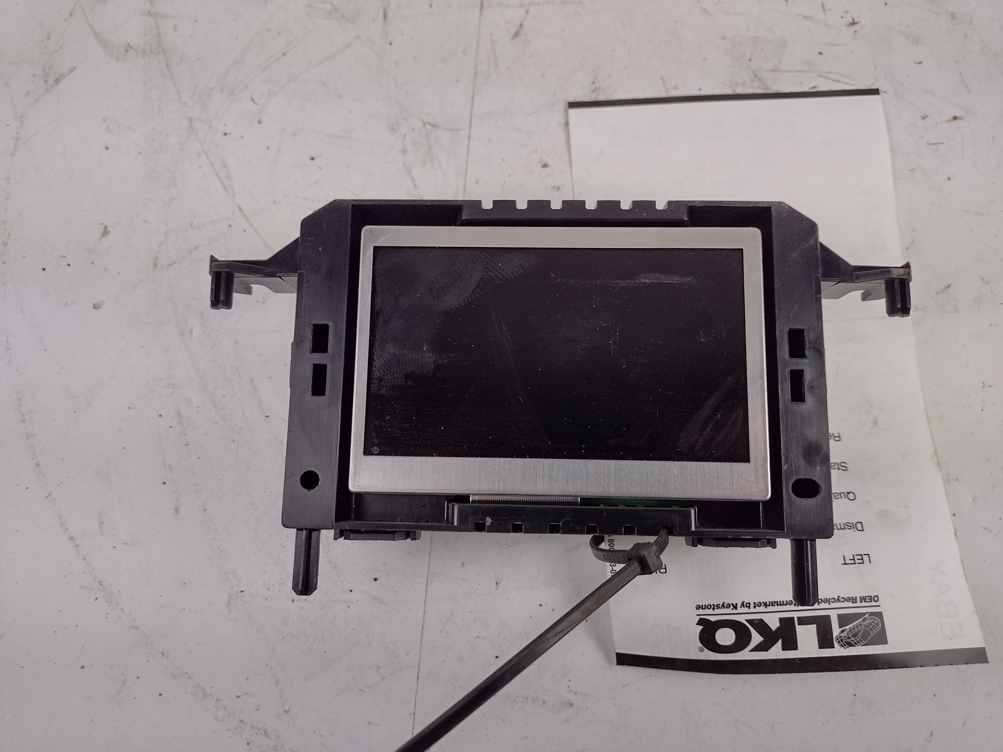Pre-Owned 13 14 15 Ford Escape Information Display Screen OEM - Verify Specific Vehicle Fitment In Description - (Good)