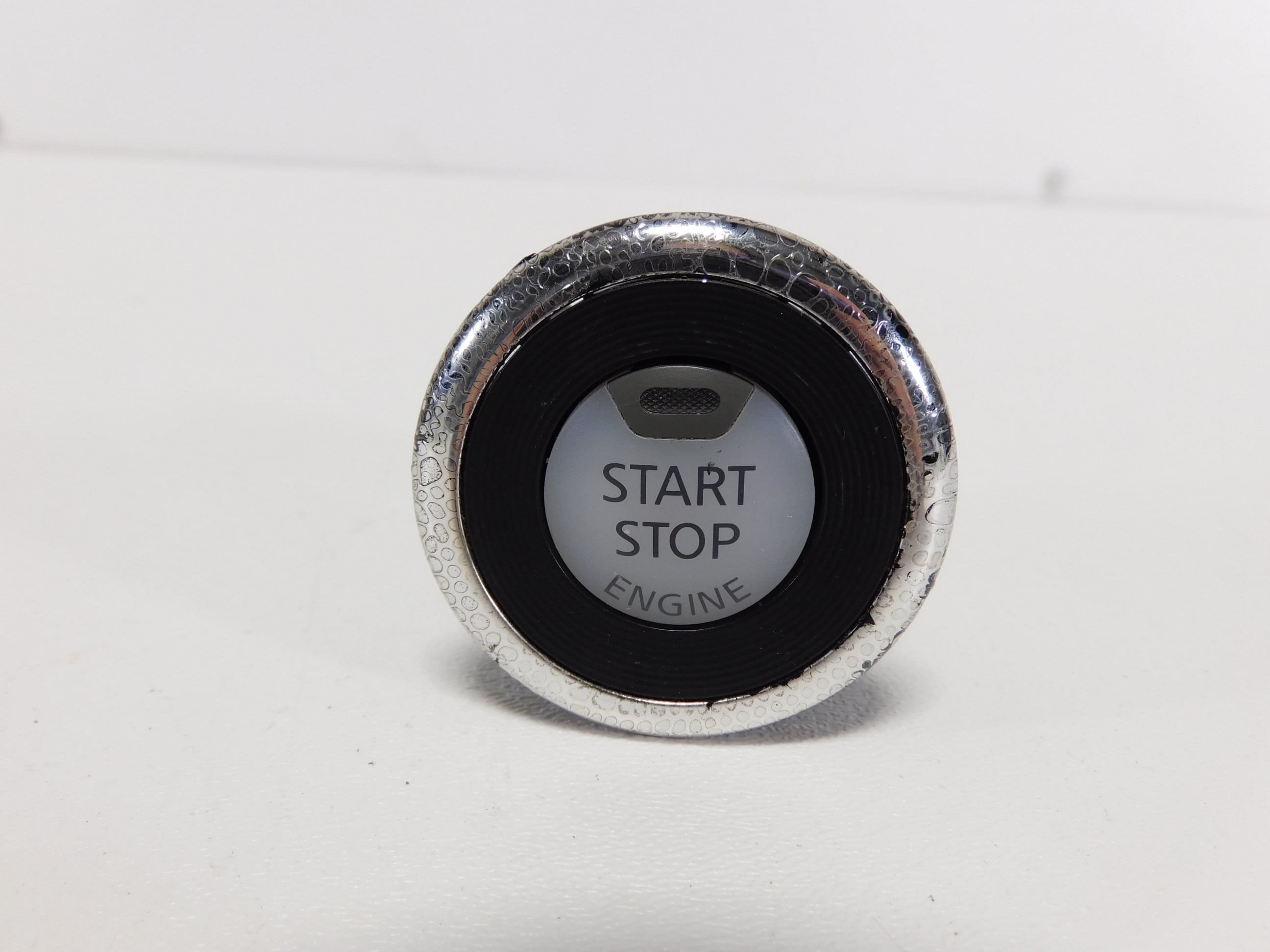 Pre-Owned 13-18 Nissan Altima Push Button Start Stop Ignition Switch OEM LKQ (Good)