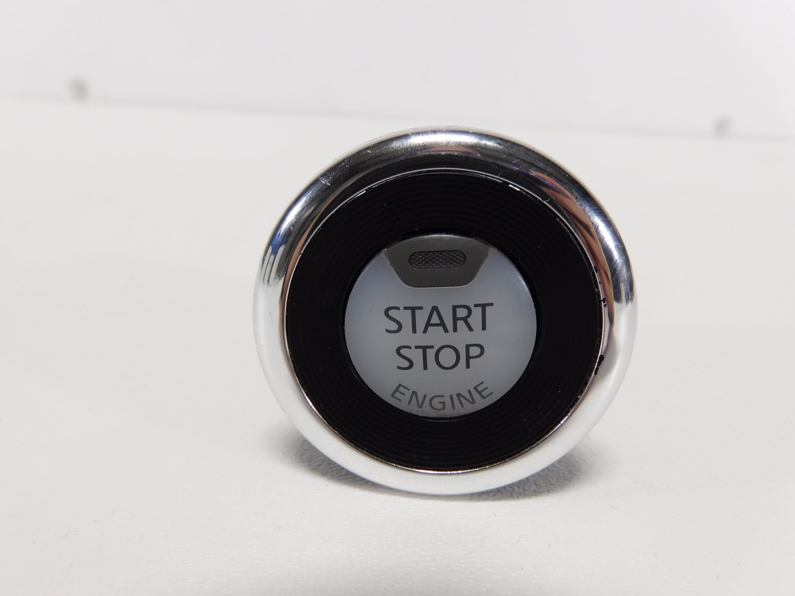 Pre-Owned 13-18 Nissan Altima Push Button Start Stop Ignition Switch OEM LKQ (Good)