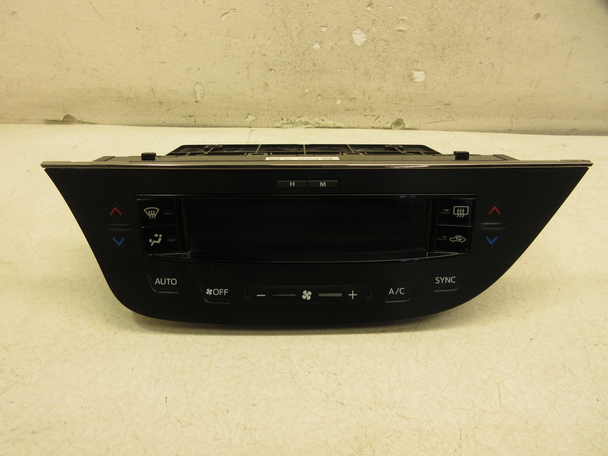 Pre-Owned 13-18 Toyota Avalon Limited Auto Dual AC Heater Climate Temperature Control OEM - Verify Specific Vehicle Fitment In Description - (Good)