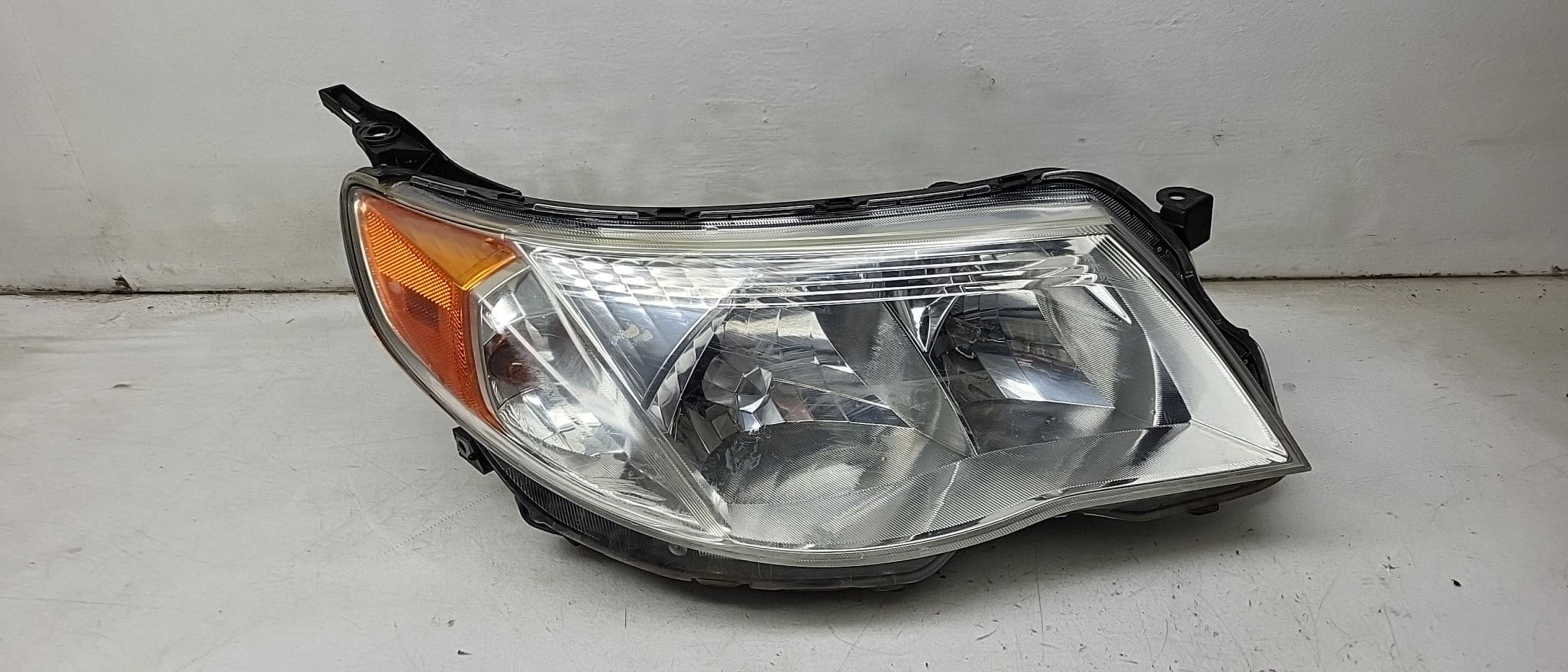 Pre-Owned 13 2013 Subaru Forester Passenger RH Head Light Lamp OEM (Good)