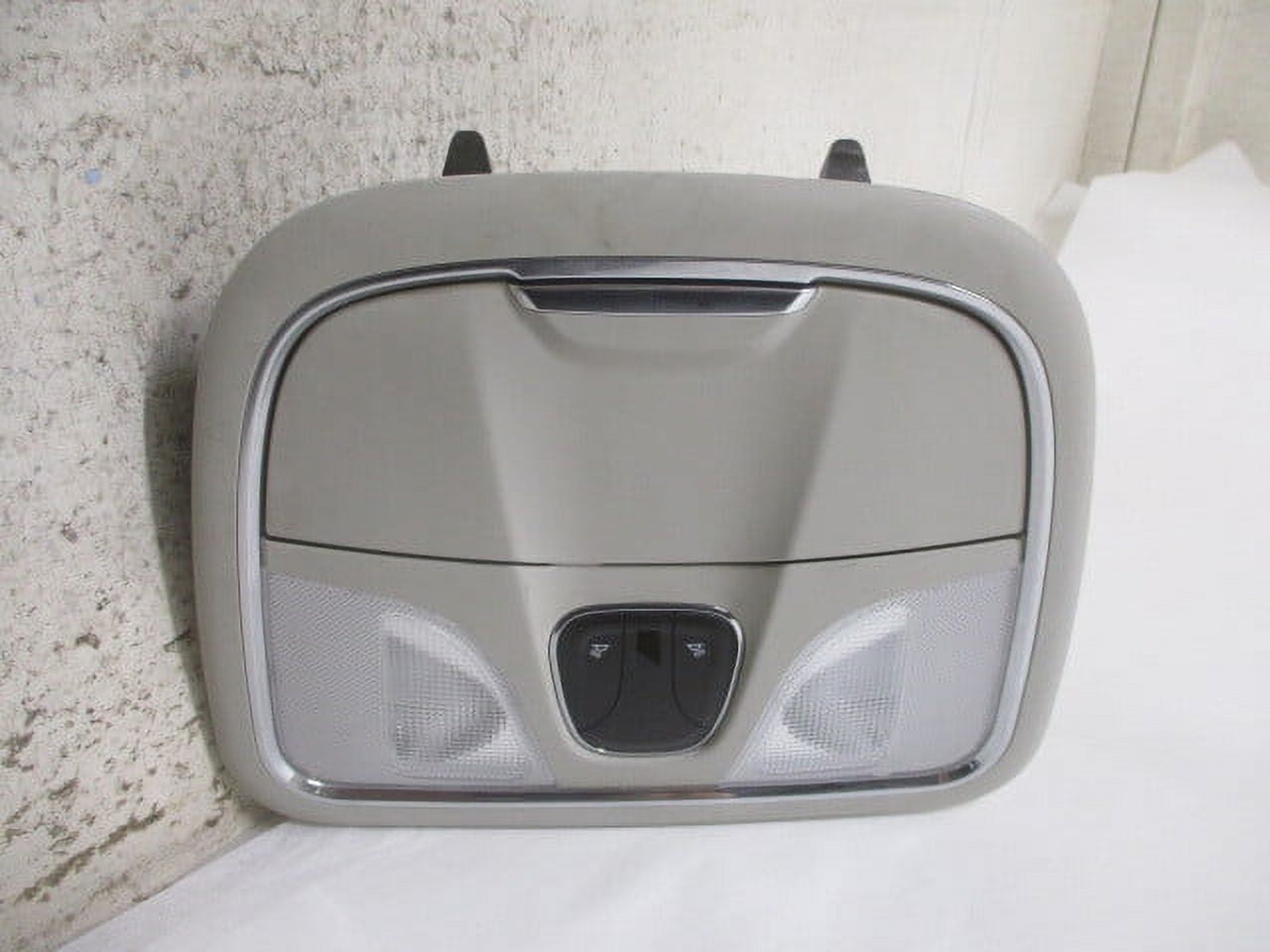 Pre-Owned 14 15 16 17 18 Jeep Cherokee Overhead Roof Console w/Lights OEM LKQ - Verify Specific Vehicle Fitment In Description - (Good)
