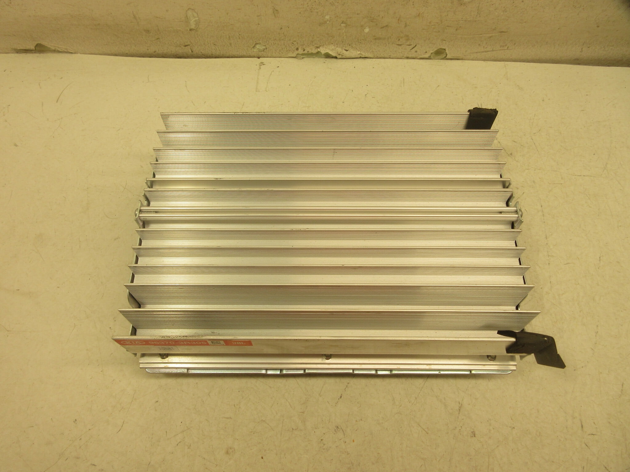 Pre-Owned 14 15 16 Kia Cadenza JBL Audio Radio Amplifier OEM LKQ - Verify Specific Vehicle Fitment In Description - (Good)