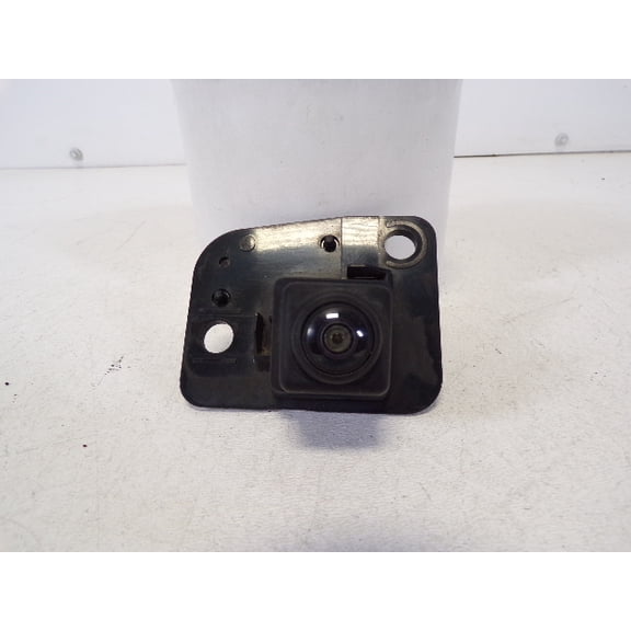 Pre-Owned 14-19 Nissan Versa Rear View Backup Camera OEM LKQ - Verify Specific Vehicle Fitment In Description - (Good)