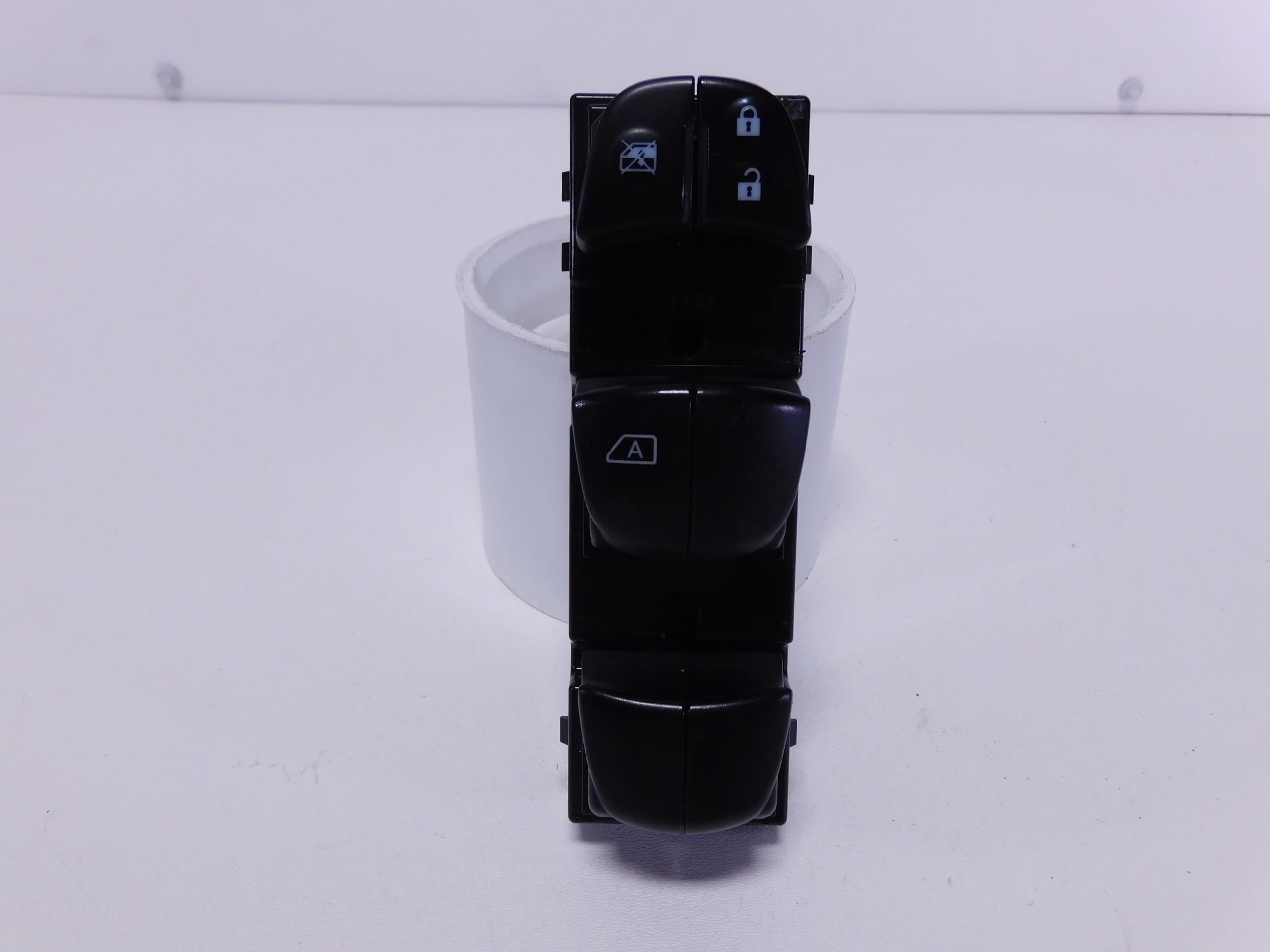 Pre-Owned 14-20 Nissan Rogue Driver Master Power Lock Window Switch OEM LKQ (Good)