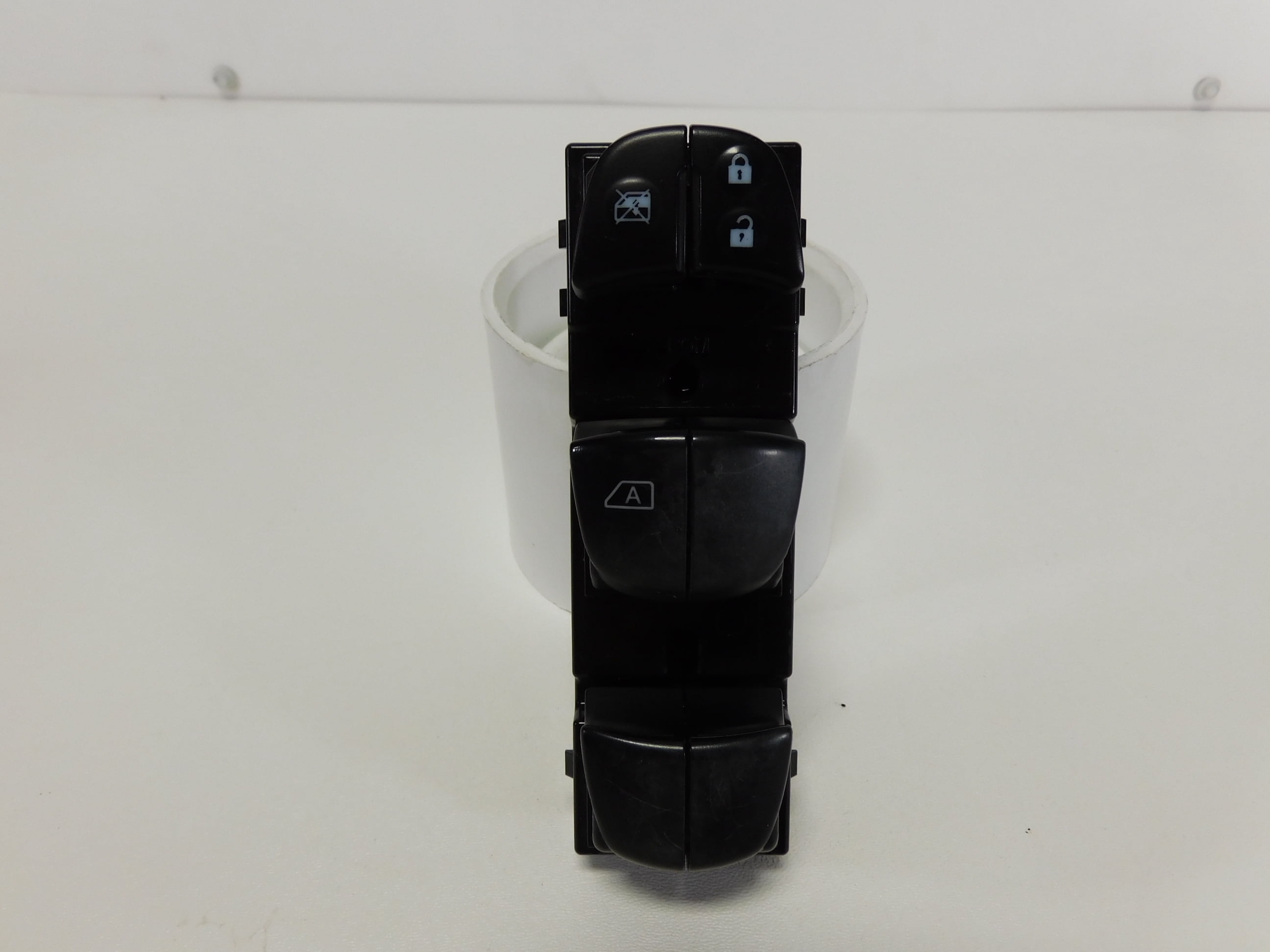 Pre-Owned 14-20 Nissan Rogue Driver Master Power Lock Window Switch OEM LKQ (Good)
