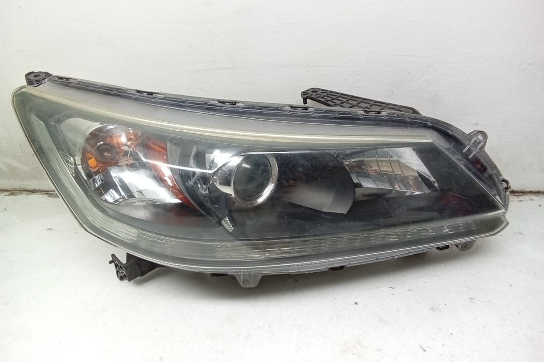 Pre-Owned 14 2014 Honda Accord Passenger RH Head Light Lamp OEM - Verify Specific Vehicle Fitment In Description - (Good)