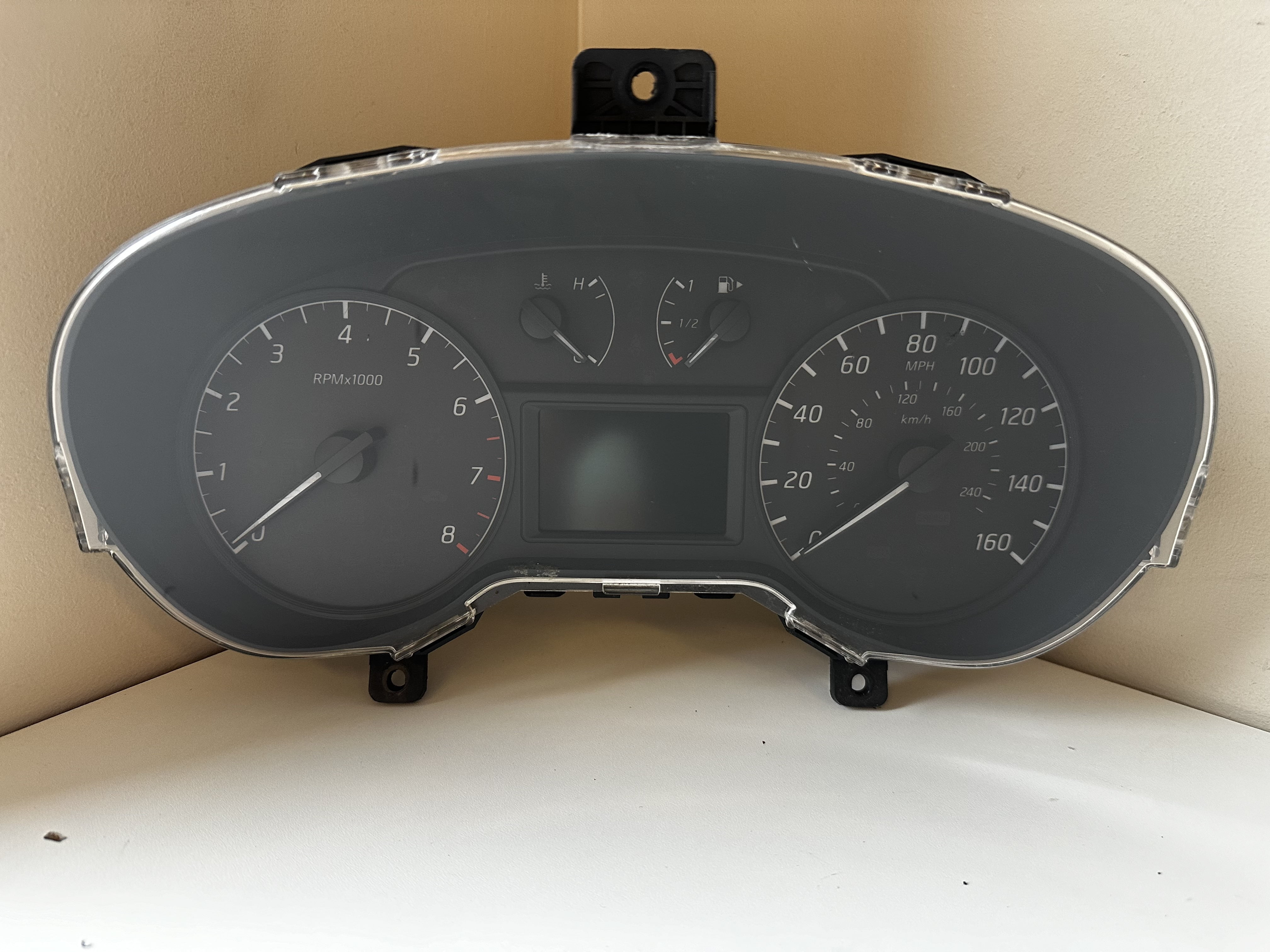 Pre-Owned 14 2014 Nissan Sentra Speedometer Cluster OEM (Good)