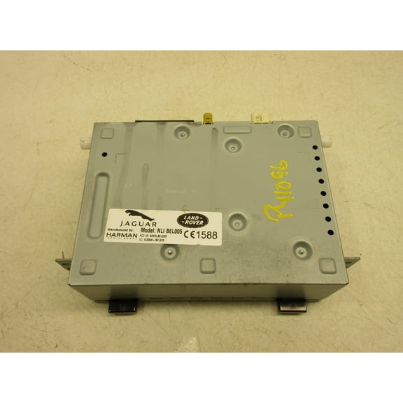 Pre-Owned 15 16 Land Rover Discovery Sport Harman Infotainment Radio Player Receiver OEM - Verify Specific Vehicle Fitment In Description - (Good)