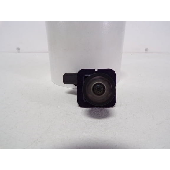 Pre-Owned 15-18 Ford Focus Rear View Backup Camera OEM LKQ - Verify Specific Vehicle Fitment In Description - (Good)