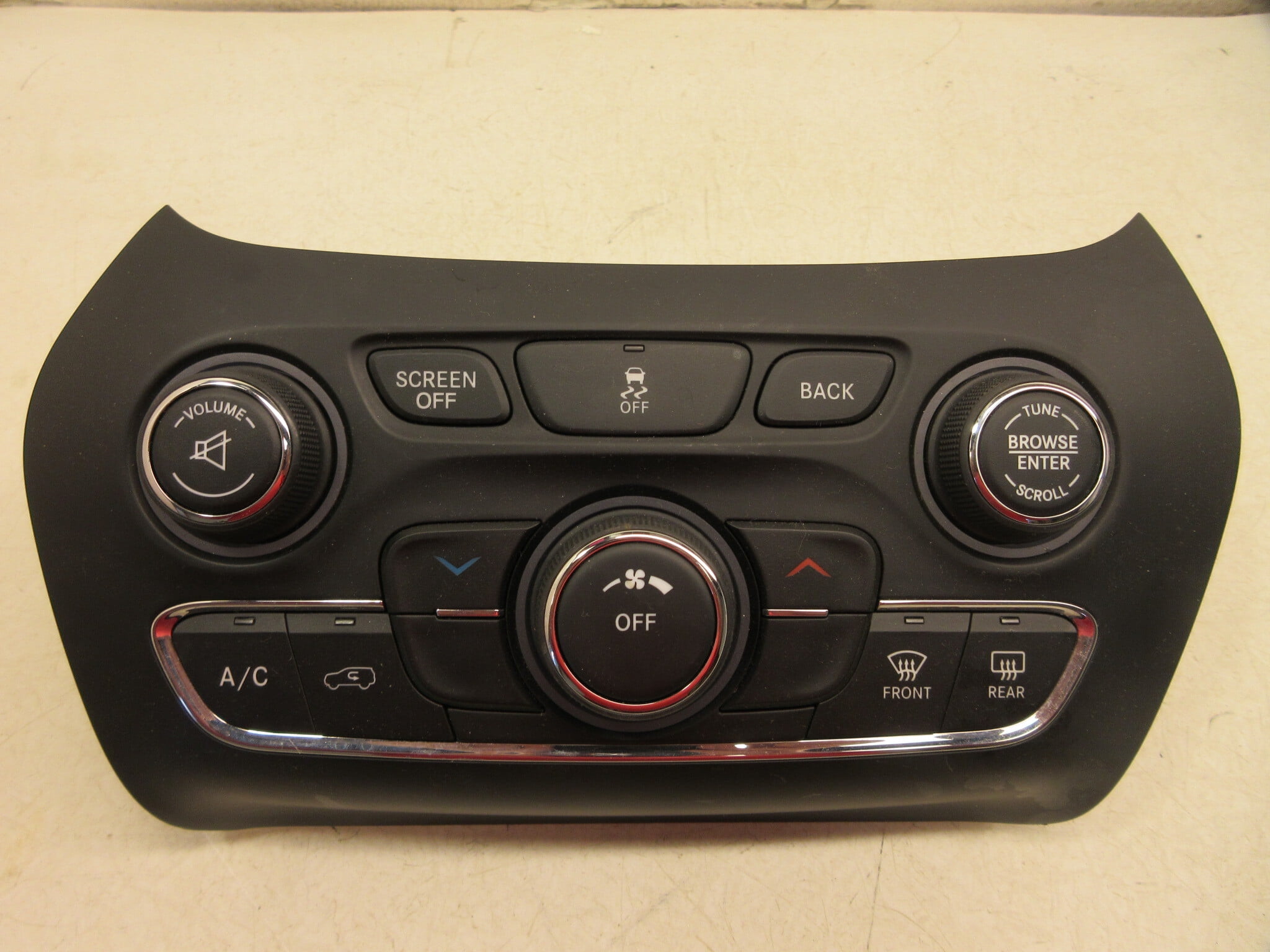 Pre-Owned 15-18 jeep Cherokee Audio Radio Temperature Control panel OEM LKQ - Verify Specific Vehicle Fitment In Description - (Good)