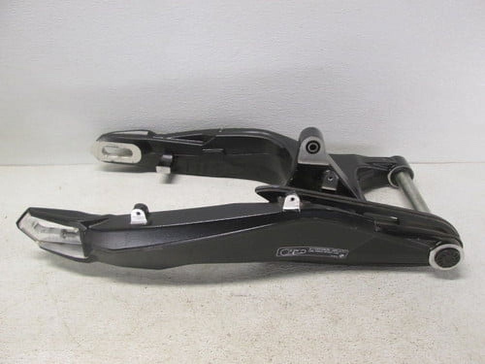 Pre-Owned 15 2015 BMW F800R Swingarm Swing Arm Assembly 70 MIles OEM LKQ - Verify Specific Vehicle Fitment In Description - (Good)