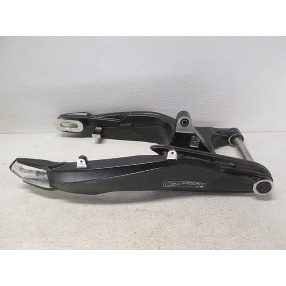 Pre-Owned 15 2015 BMW F800R Swingarm Swing Arm Assembly 70 MIles OEM LKQ - Verify Specific Vehicle Fitment In Description - (Good)