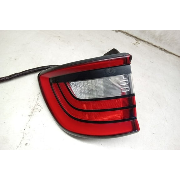 Pre-Owned 15 2015 Dodge Durango Driver LH Quarter Mounted Tail Light lamp OEM - Verify Specific Vehicle Fitment In Description - (Good)